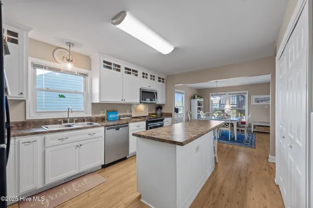 $1,495,000 | 701 South Shore Drive, Surf City, NC 28445