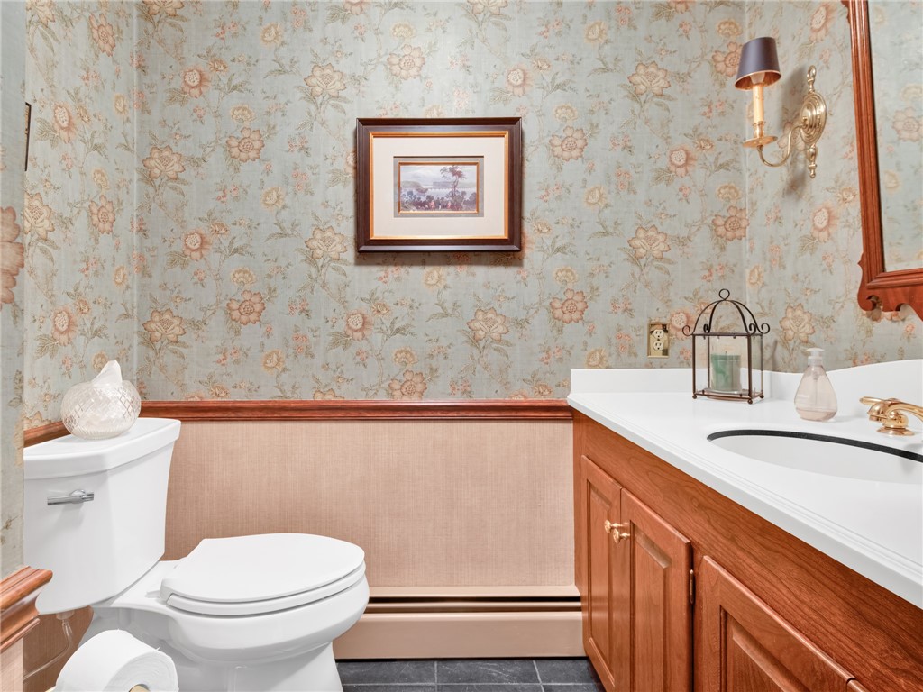 10 Ridgefield Drive East Greenwich, RI 02818 - Photo 22 of 38