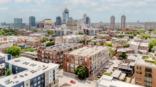 $495,000 | 624 East Walnut Street, Unit 26, Indianapolis, IN 46204