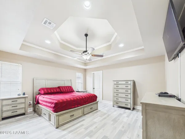 $2,400 | 430 Planters Row, Lafayette, LA 70508