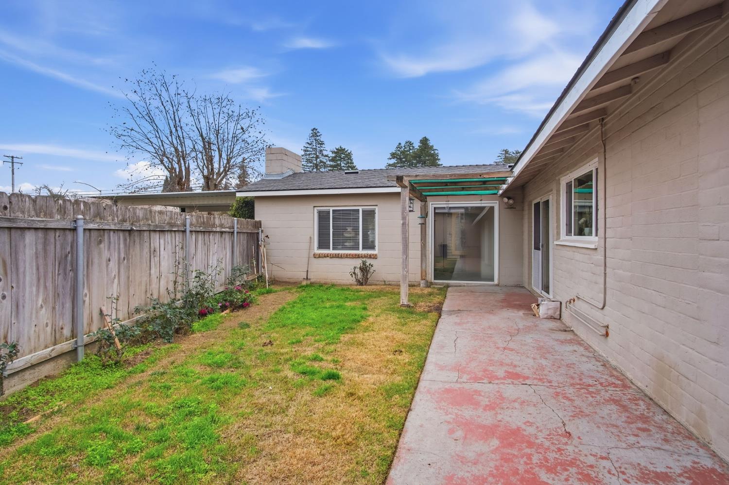 1740 Colorado Avenue Turlock, CA 95382 - Photo 25 of 37 a view of backyard of house with green space