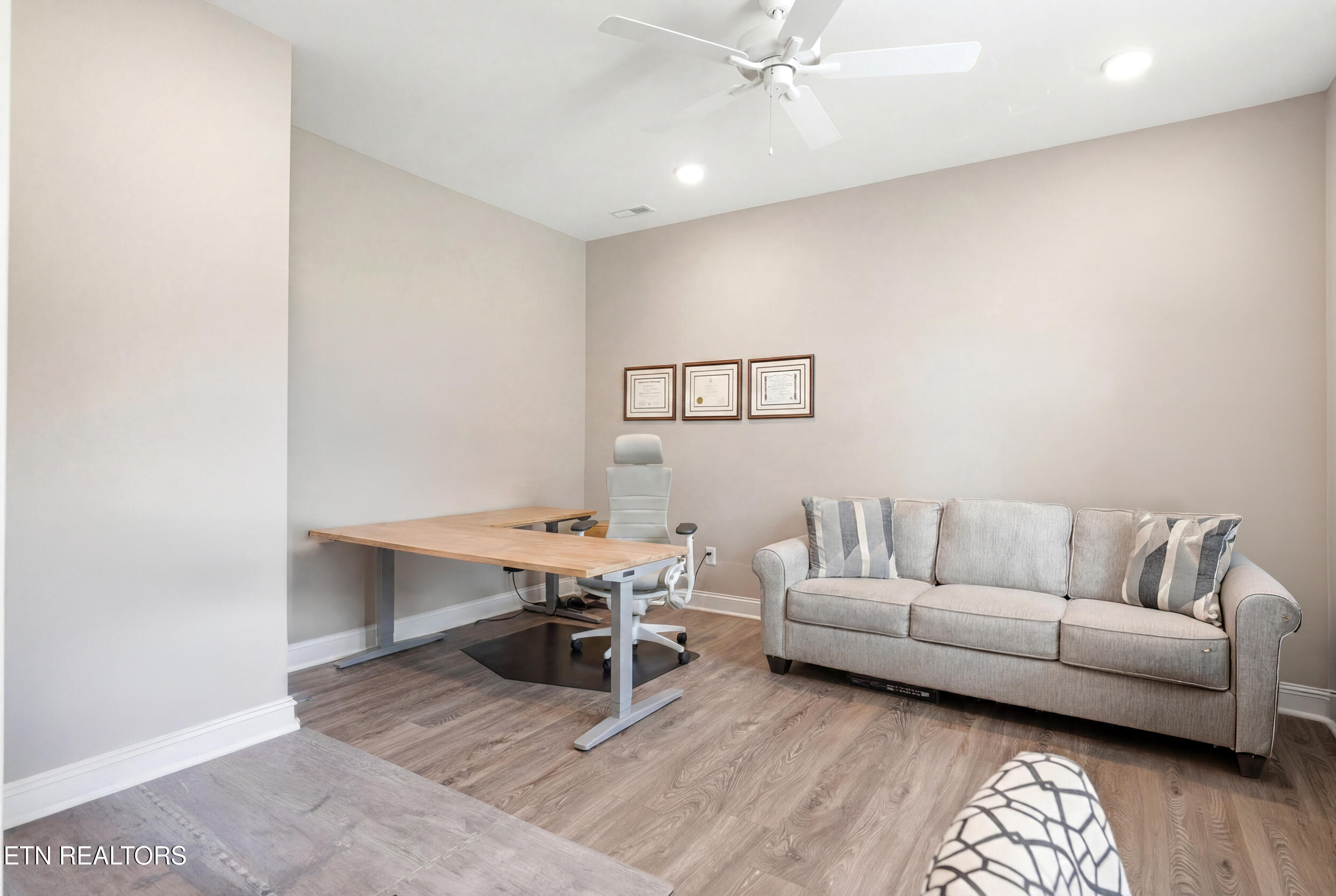 1869 Persimmon Ridge Loudon, TN 37774 - Photo 27 of 58 7_1869_persimmon_ridge_006-declutter