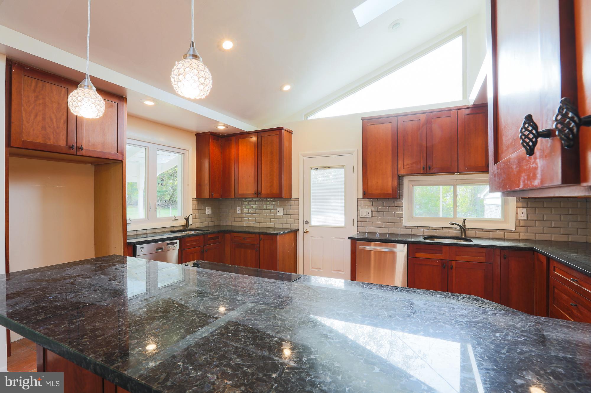7704 Eden Roc Way Baltimore, MD 21208 - Photo 16 of 49 Gallery Image 16