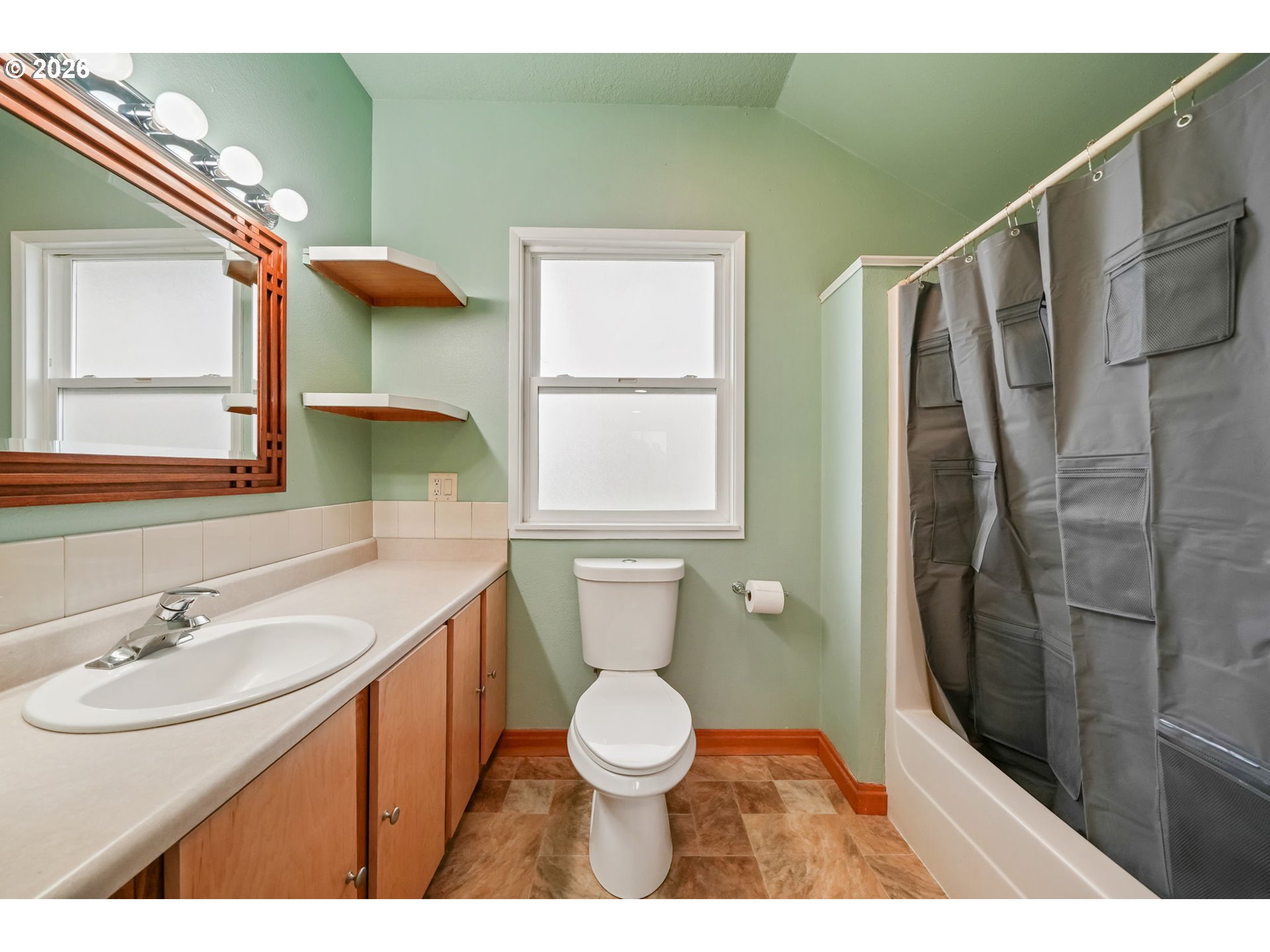 79844 Delight Valley School Road Cottage Grove, OR 97424 - Photo 22 of 48 Bathroom