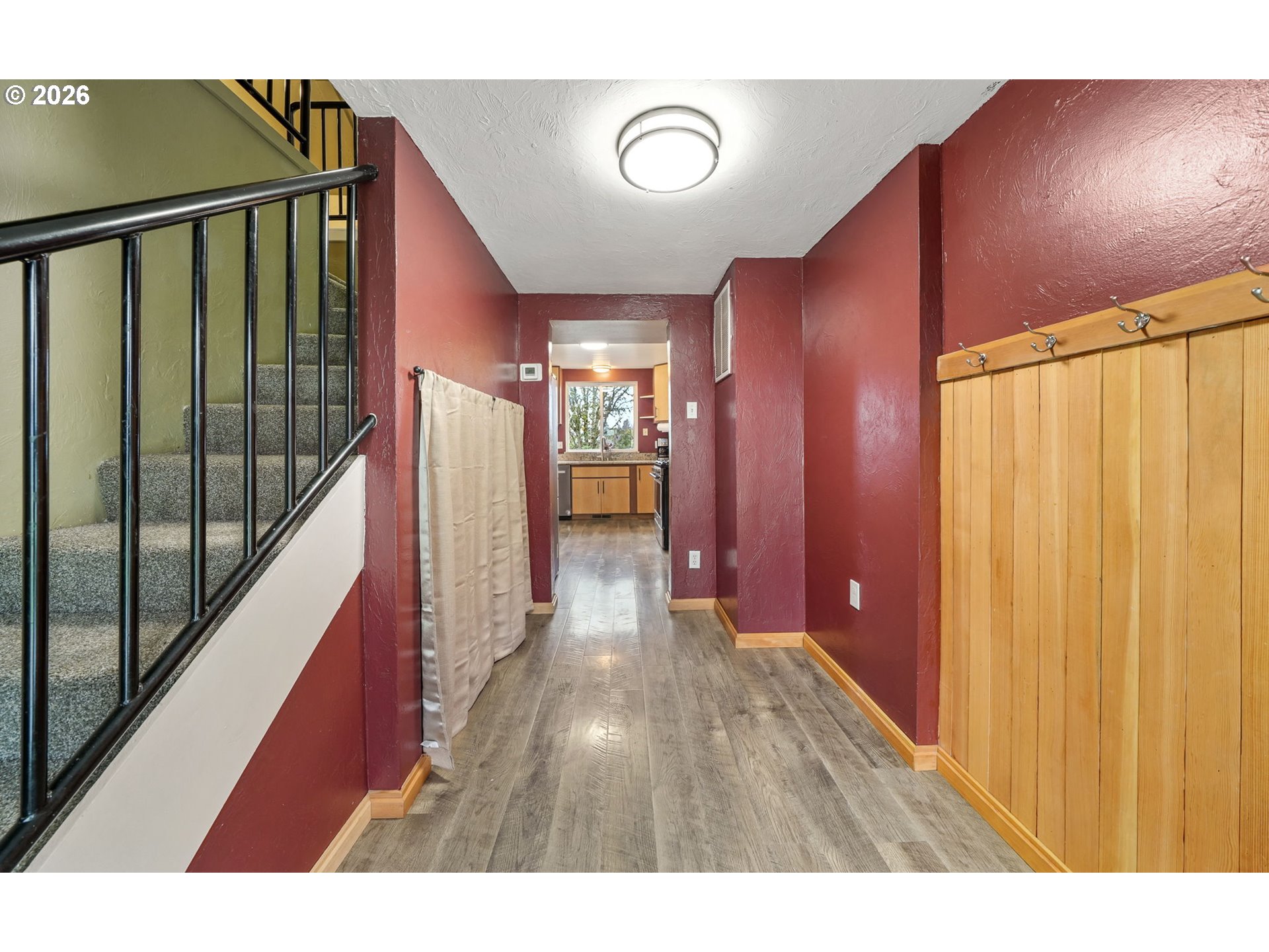 79844 Delight Valley School Road Cottage Grove, OR 97424 - Photo 31 of 48 Staircase