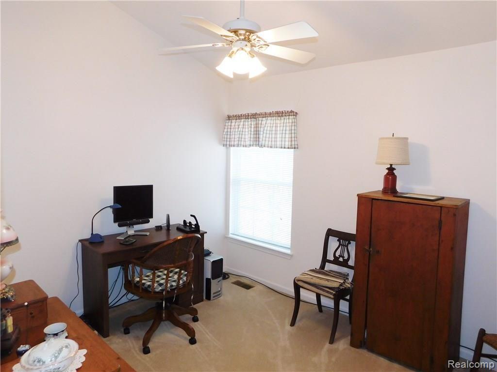 2516 Ravine Side North Howell, MI 48843 - Photo 11 of 20