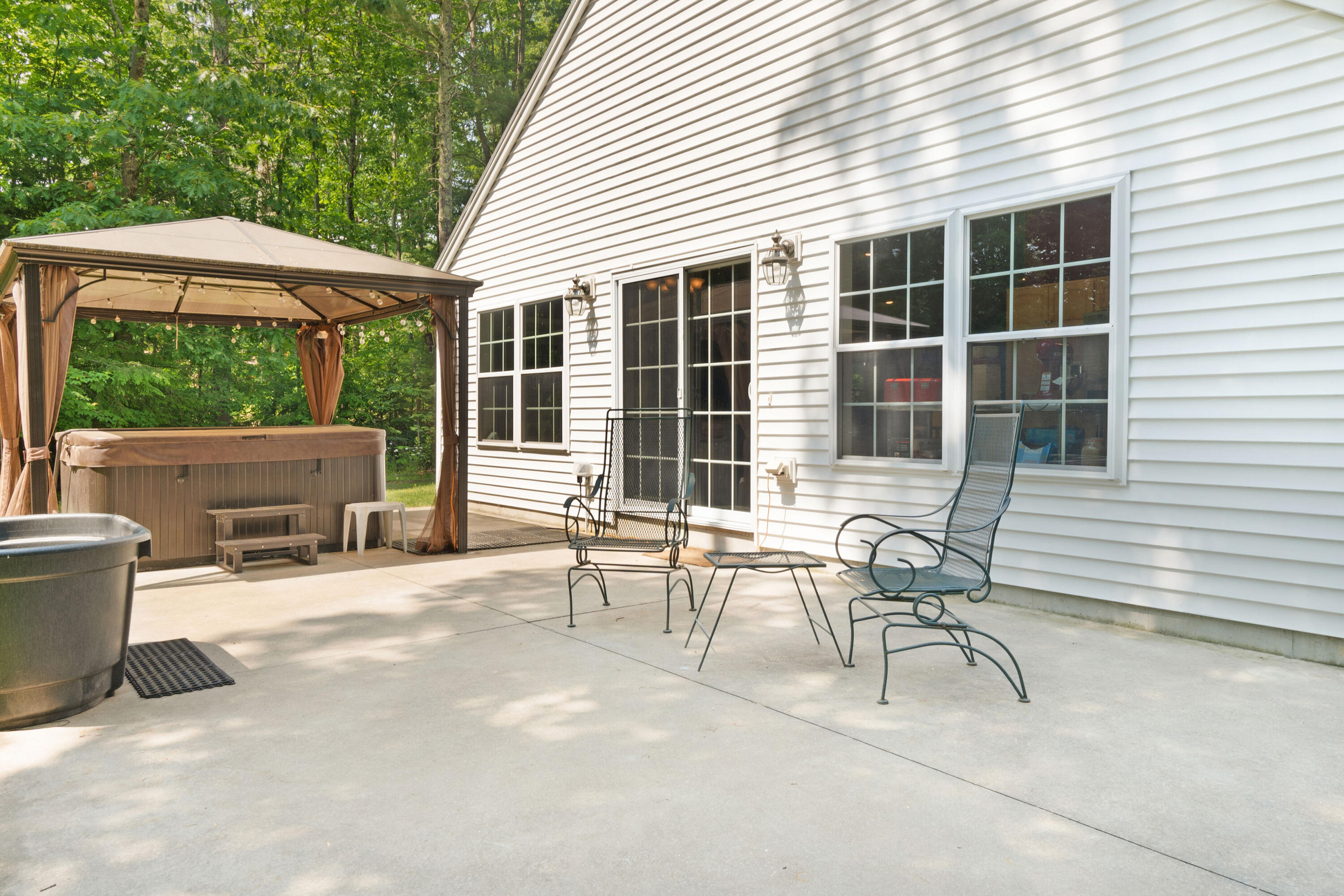 22 Fenderson Road Saco, ME 04072 - Photo 3 of 33 dsc04646