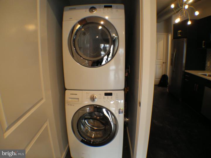 927 North 2nd Street Philadelphia, PA 19123 - Photo 2 of 9