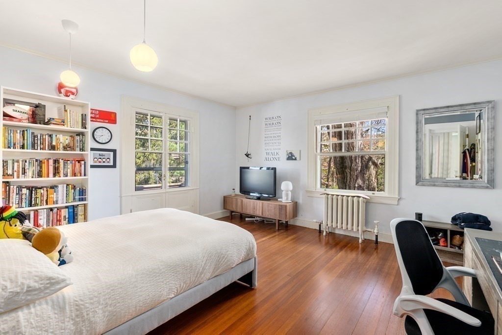 51 Montvale Crescent Newton, MA 02459 - Photo 18 of 39