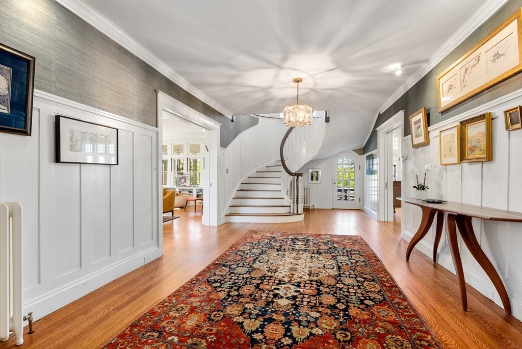 51 Montvale Crescent Newton, MA 02459 - Photo 2 of 39