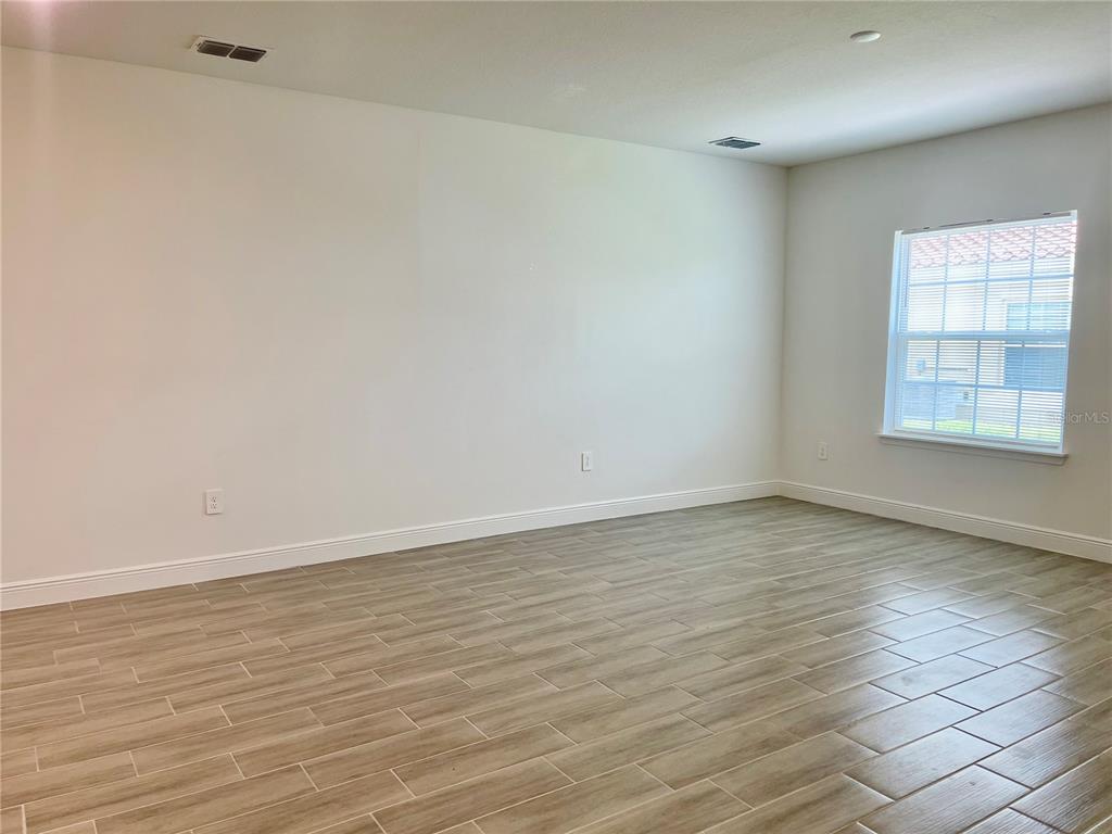 1732 Pacific Road Poinciana, FL 34759 - Photo 4 of 18 Gallery Image 4