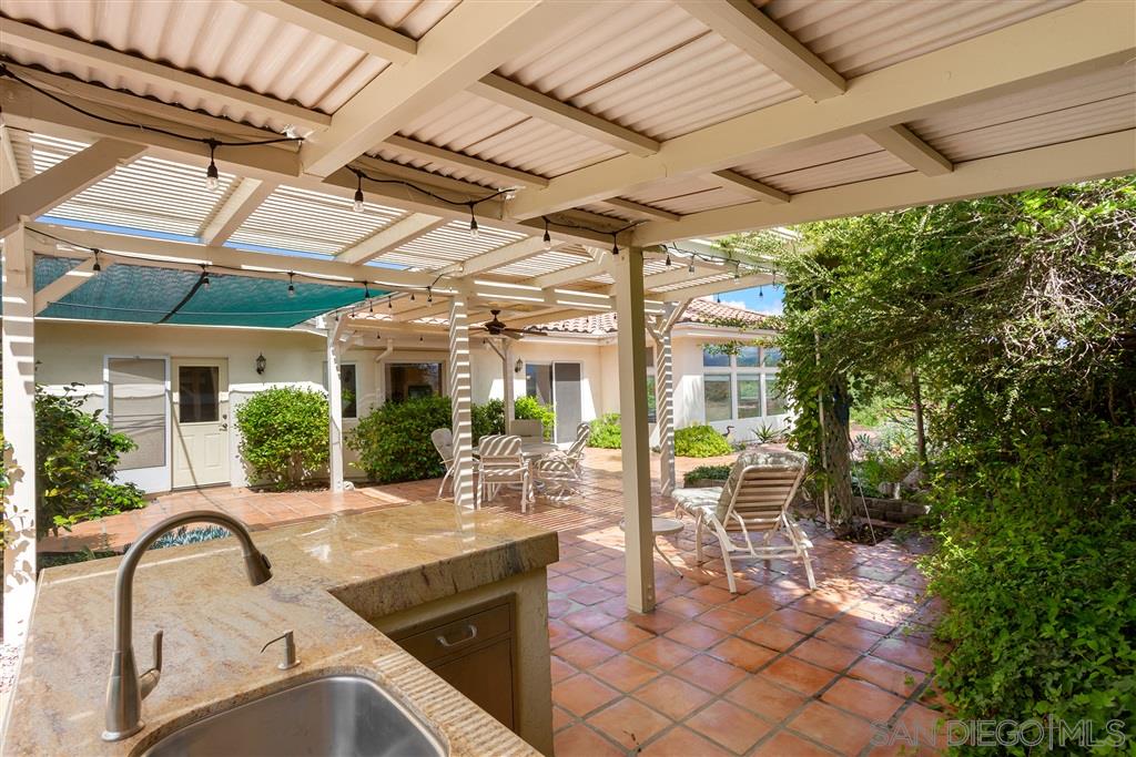 10178-76 Lilac Ridge Road Escondido, CA 92026 - Photo 21 of 25