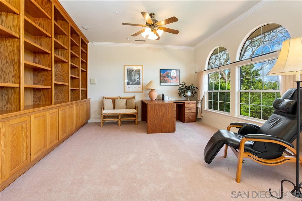10178-76 Lilac Ridge Road Escondido, CA 92026 - Photo 8 of 25