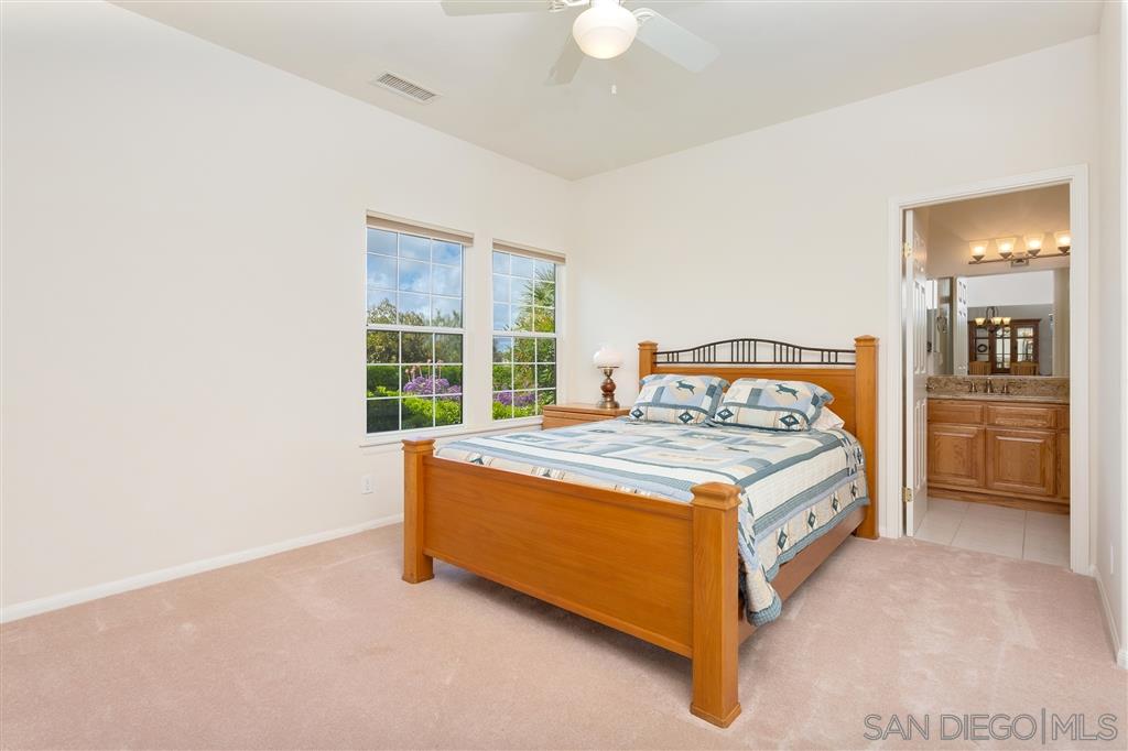 10178-76 Lilac Ridge Road Escondido, CA 92026 - Photo 10 of 25