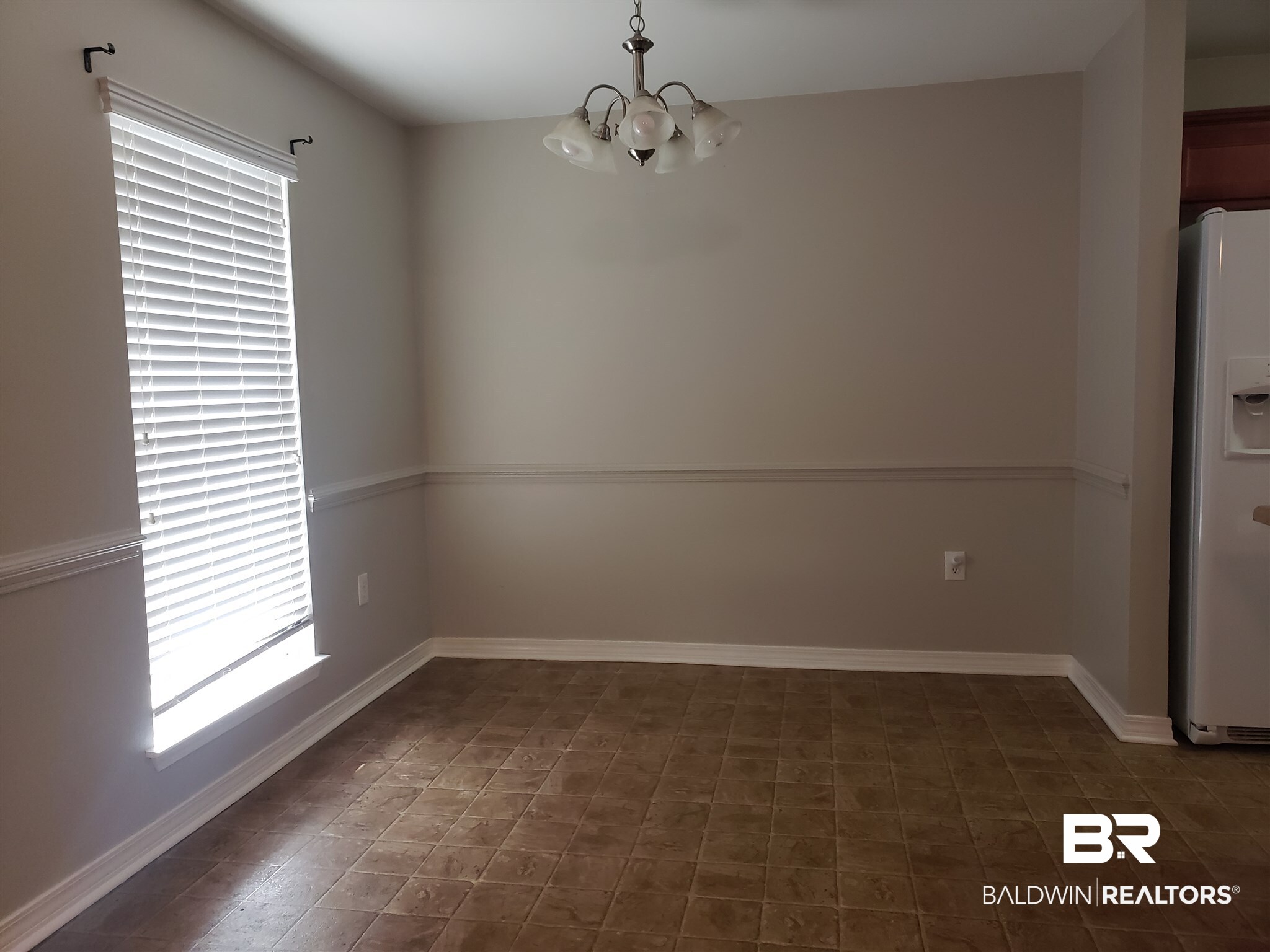 16730 Sugar Loop Foley, AL 36535 - Photo 12 of 25 Dining area