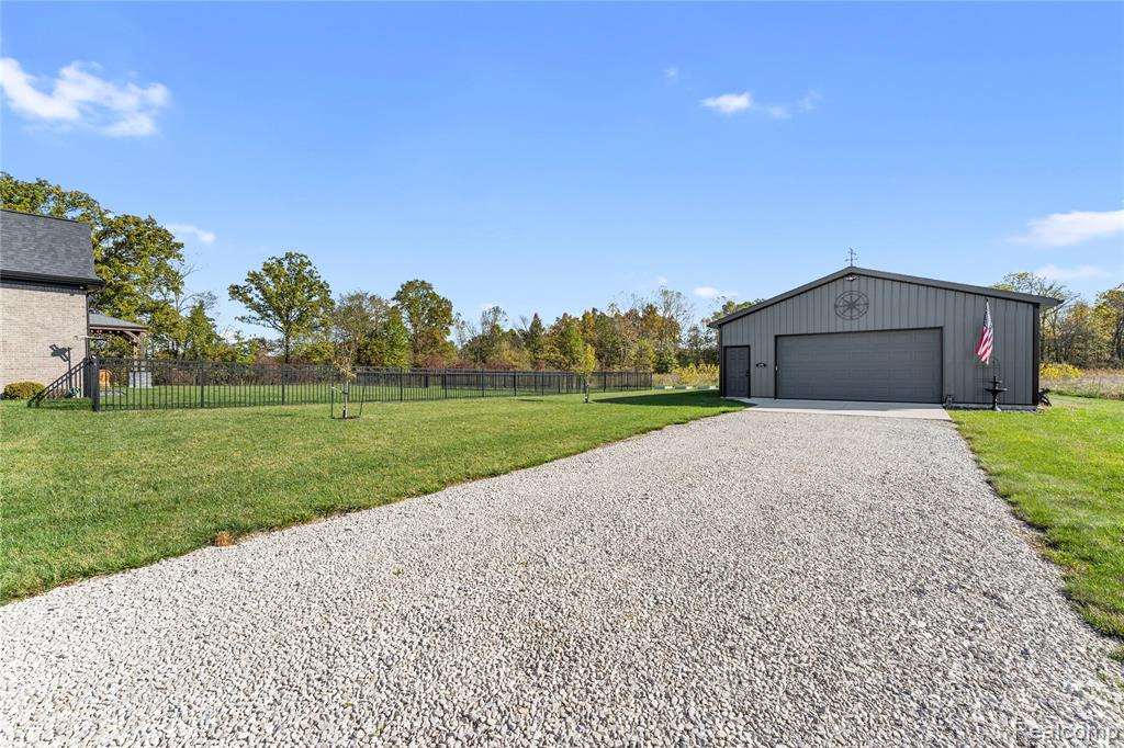 13498 Exeter Road Carleton, MI 48117 - Photo 45 of 57
