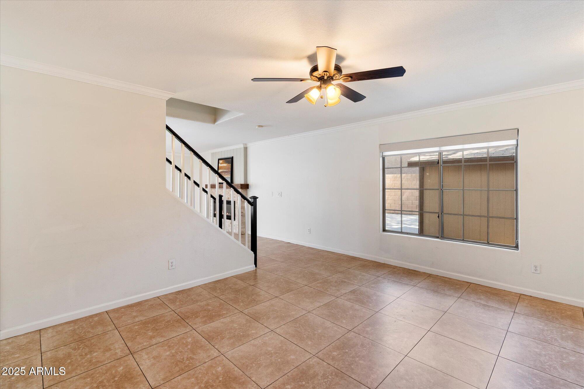 2314 East Paraiso Drive Phoenix, AZ 85024 - Photo 11 of 20 Entry/Family Room