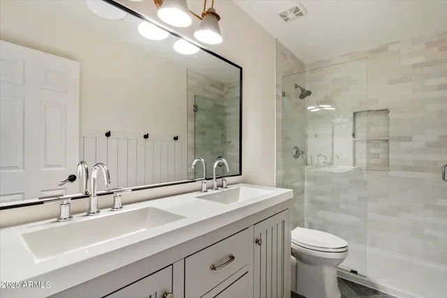 $2,950 | 2314 East Paraiso Drive, Phoenix, AZ 85024