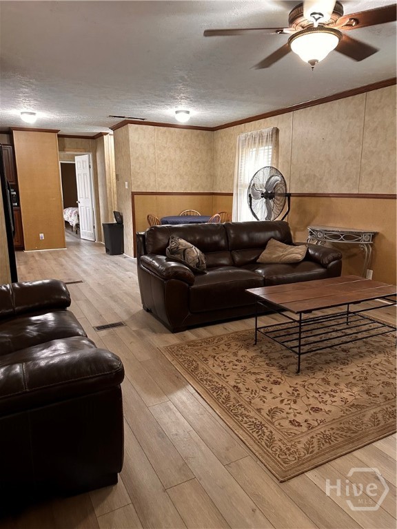 219-221 John Carter Road Bloomingdale, GA 31302 - Photo 23 of 46 221 living room