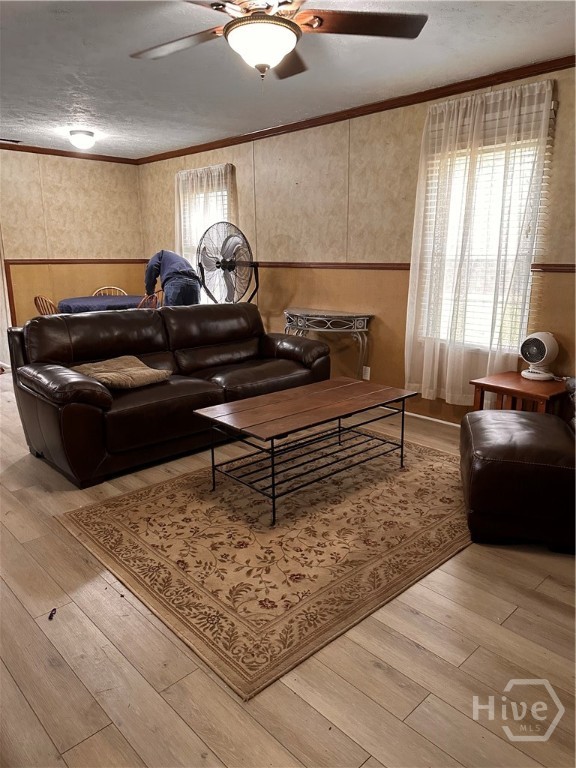 219-221 John Carter Road Bloomingdale, GA 31302 - Photo 25 of 46 221 living room