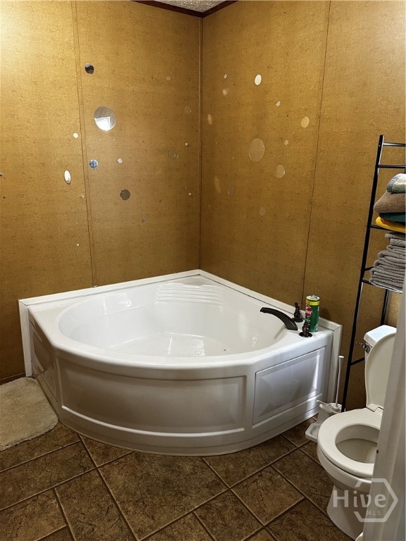 219-221 John Carter Road Bloomingdale, GA 31302 - Photo 35 of 46 221 primary tub
