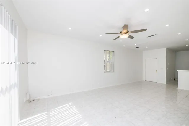 $2,850 | 1911 Madeira Drive, Unit 1911, Fort Lauderdale, FL 33327