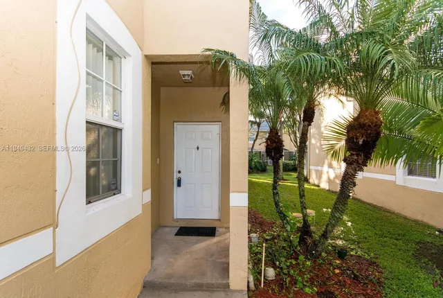 $2,850 | 1911 Madeira Drive, Unit 1911, Fort Lauderdale, FL 33327