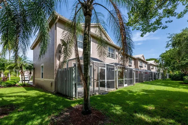 $2,850 | 1911 Madeira Drive, Unit 1911, Weston, FL 33327