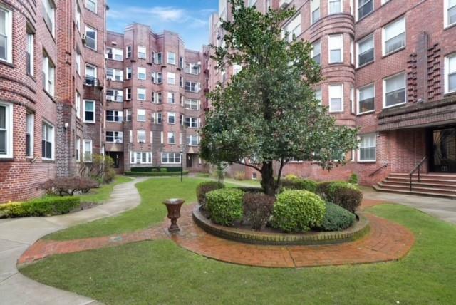 8701 Shore Road, Unit 230 Brooklyn, NY 11209 - Photo 18 of 20 Gallery Image 18