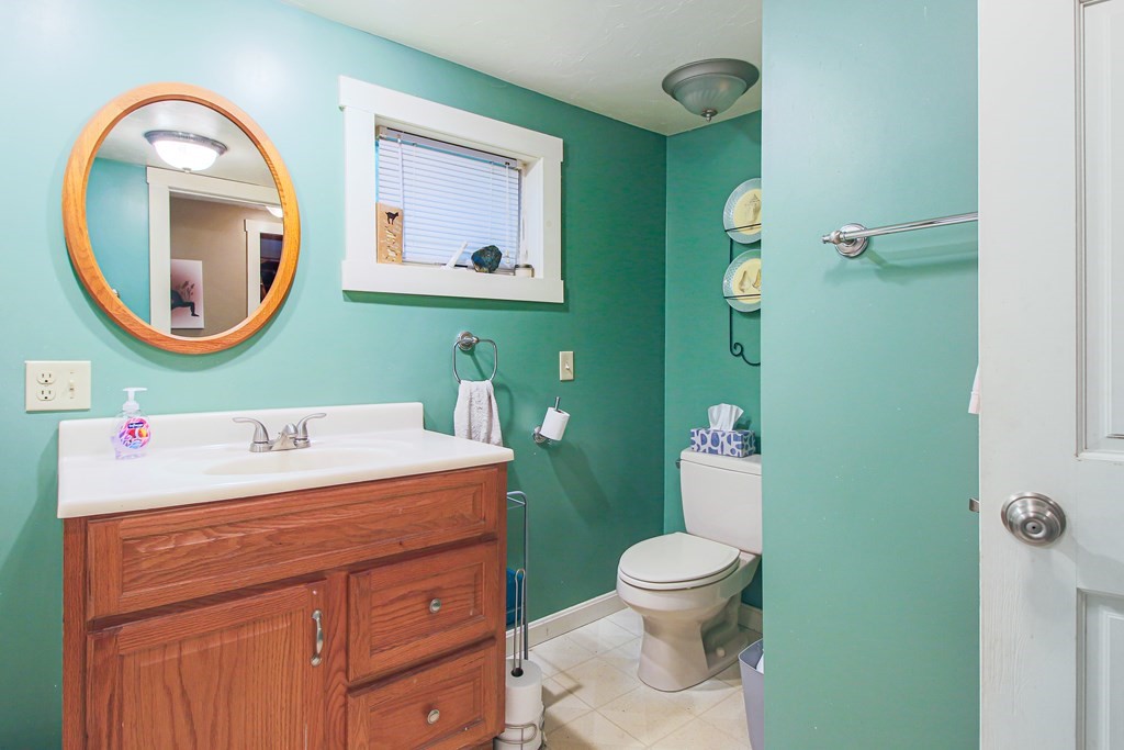 99 Crockett Road Milford, MA 01757 - Photo 17 of 29