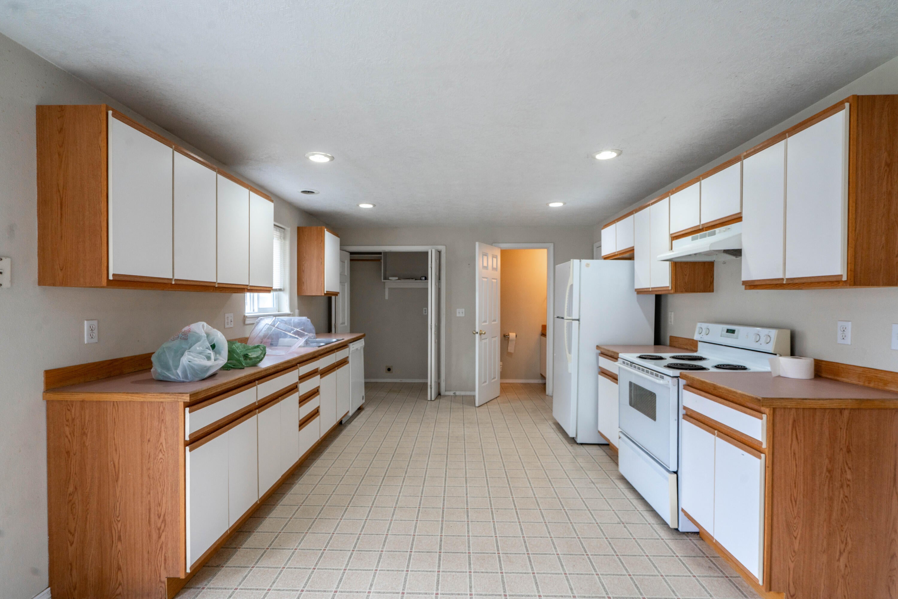 935 Northwest Cains Road Prineville, OR 97754 - Photo 8 of 24 08