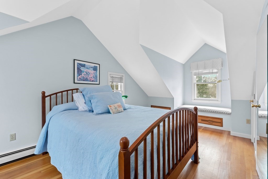 37 Brewster Road Newton, MA 02461 - Photo 18 of 20