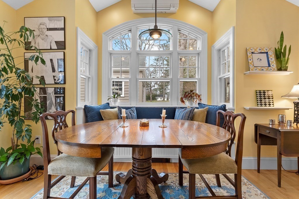 37 Brewster Road Newton, MA 02461 - Photo 7 of 20