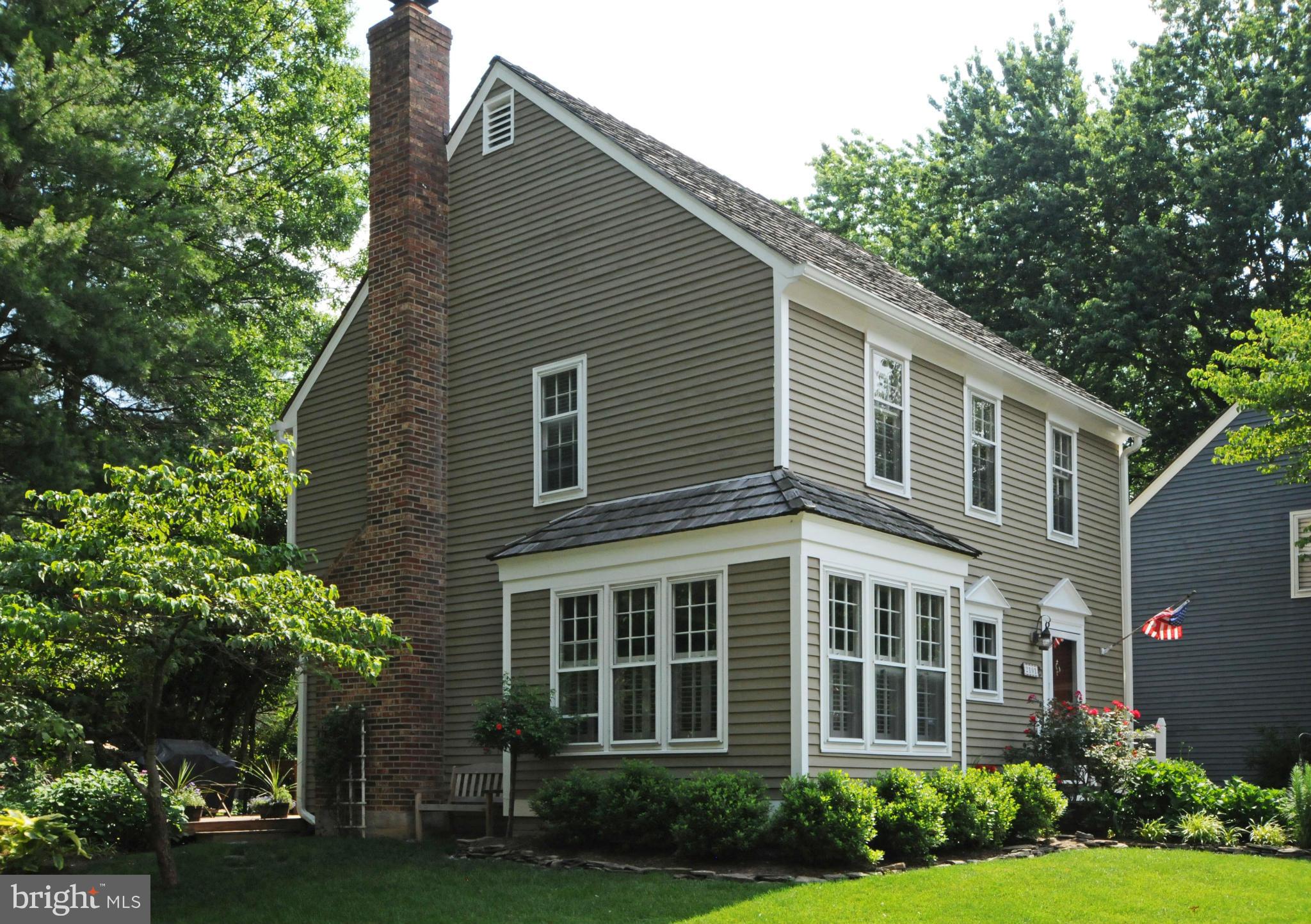 2101 Salt Kettle Way Reston, VA 20191 - Photo 2 of 30 THE LEFT SIDE OF THIS CUTE HOME