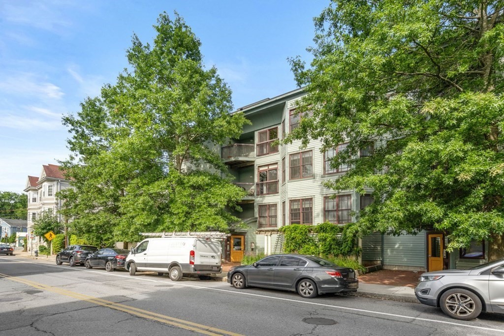 195 High Street, Unit 302 Brookline, MA 02445 - Photo 11 of 11