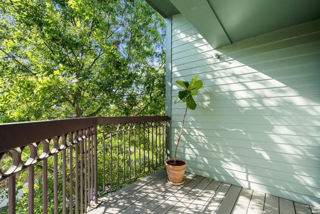 195 High Street, Unit 302 Brookline, MA 02445 - Photo 10 of 11