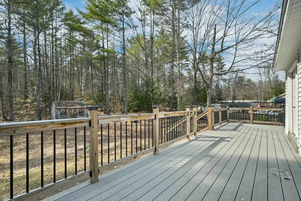 $369,900 | 74 Whitelaw Drive, Conway, NH 03813
