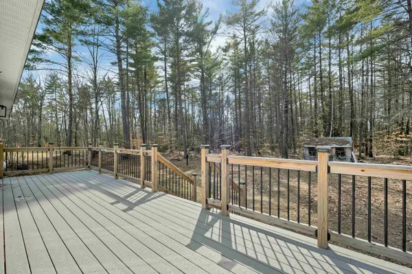 $369,900 | 74 Whitelaw Drive, Conway, NH 03813