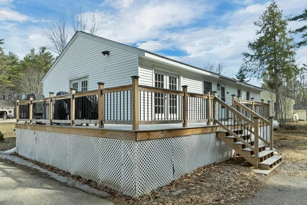 $369,900 | 74 Whitelaw Drive, Conway, NH 03813