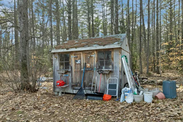 $369,900 | 74 Whitelaw Drive, Conway, NH 03813