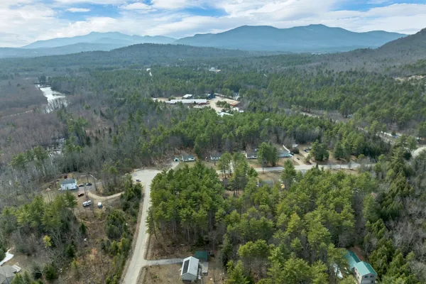 $369,900 | 74 Whitelaw Drive, Conway, NH 03813