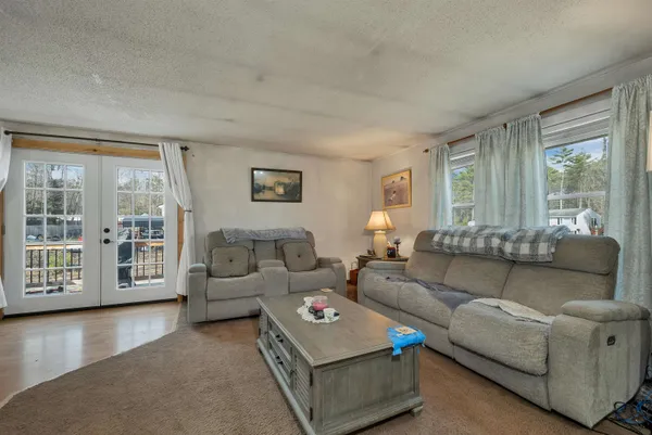 $369,900 | 74 Whitelaw Drive, Conway, NH 03813