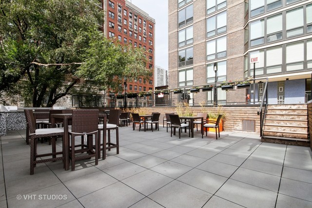 21 West Goethe Street, Unit 9B Chicago, IL 60610 - Photo 11 of 14