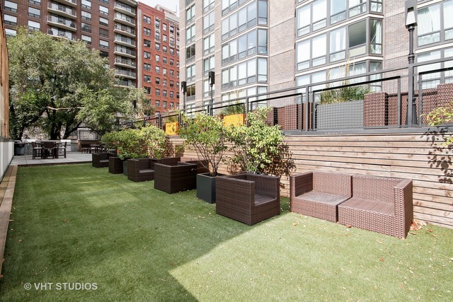 21 West Goethe Street, Unit 9B Chicago, IL 60610 - Photo 12 of 14