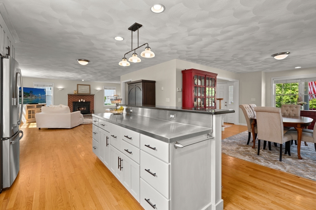 69 Spencer Knowles Road Rowley, MA 01969 - Photo 11 of 40 Gallery Image 11