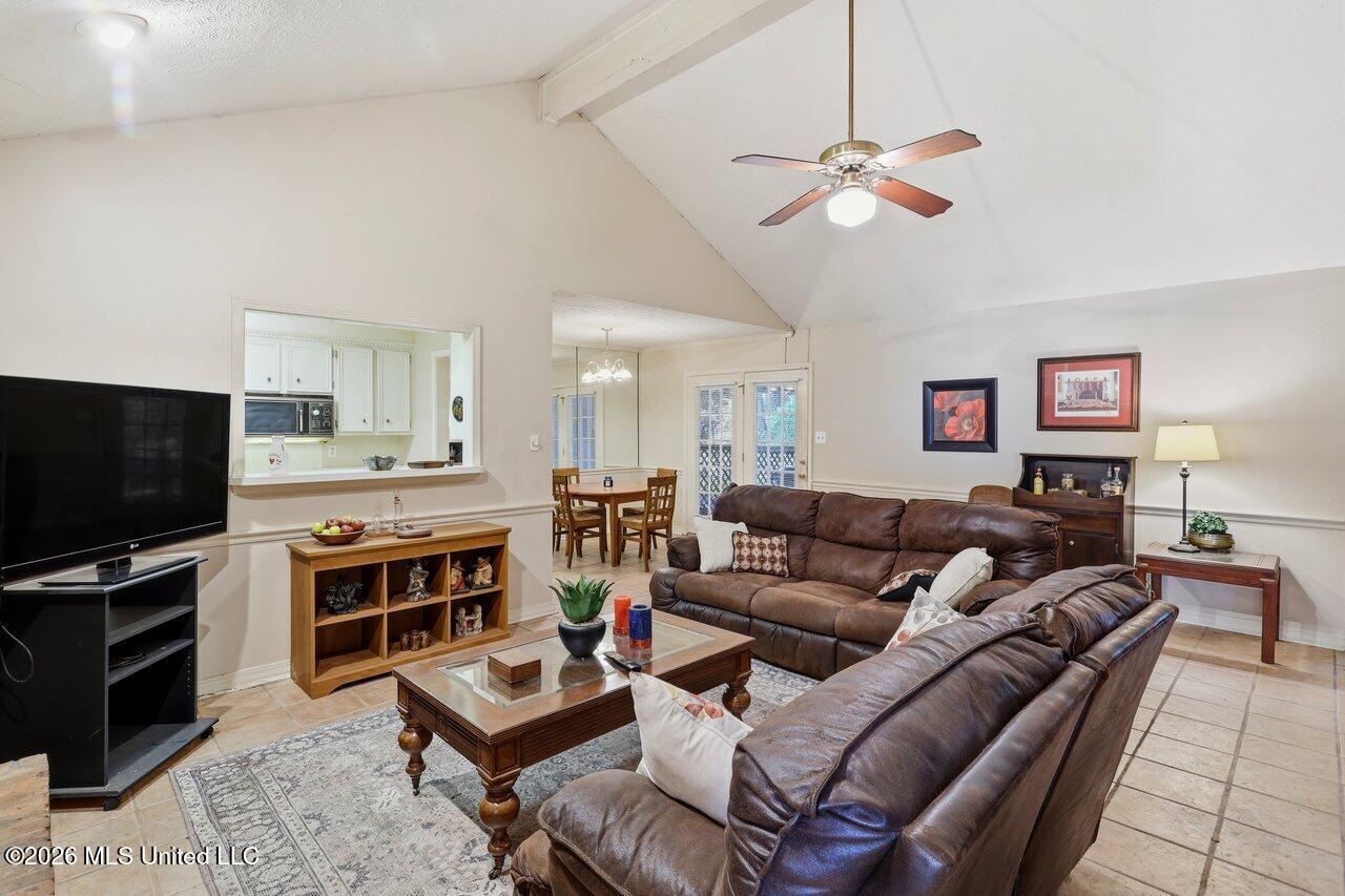 7153 Copper Ridge Drive Ridgeland, MS 39157 - Photo 2 of 12 7153 Copper Ridge Dr Hometoursms.com 4
