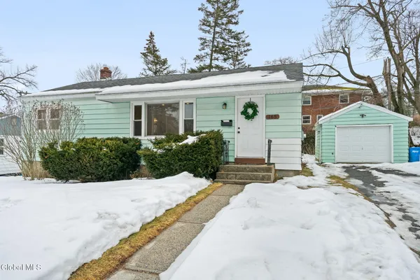 $30,000 | 165 South Pine Avenue, Albany, NY 12208