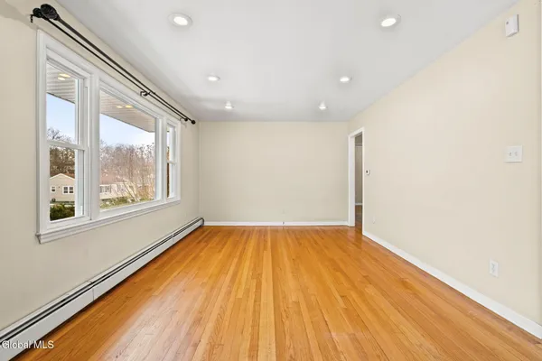 $30,000 | 165 South Pine Avenue, Albany, NY 12208