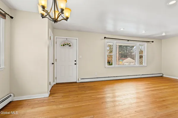 $30,000 | 165 South Pine Avenue, Albany, NY 12208