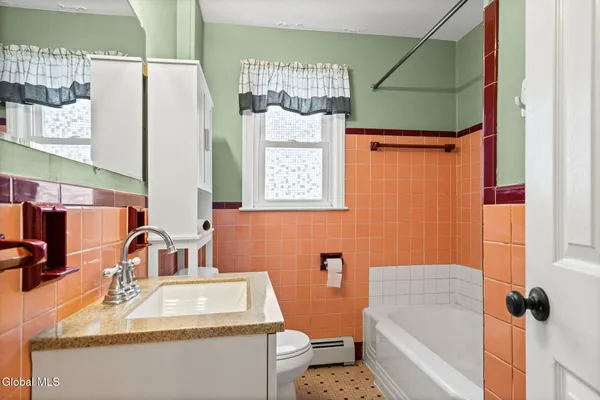 $30,000 | 165 South Pine Avenue, Albany, NY 12208